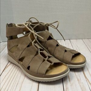 Hartjes Austria gladiator sandals. Zip & lace. Comfort insole. Suede.EUC.Size 37